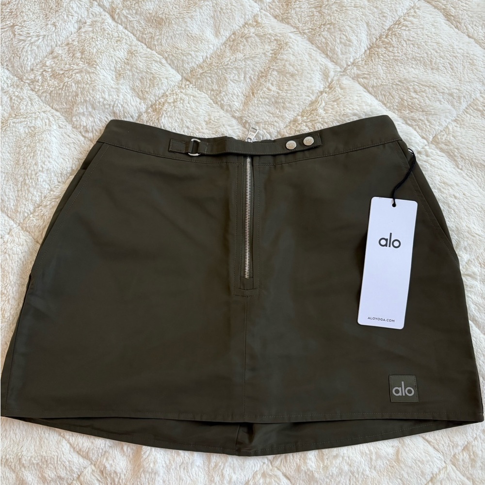 ALO Yoga Work it mini skirt size S BNWT